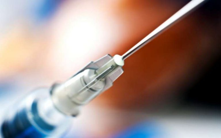 Απόφαση ΣΟΚ της κυβέρνησης για τα εμβόλια και όσους τα αρνούνται