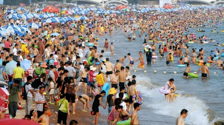 Σε «κίτρινο συναγερμό» η Κίνα: Στους 39 βαθμούς Κελσίου η θερμοκρασία