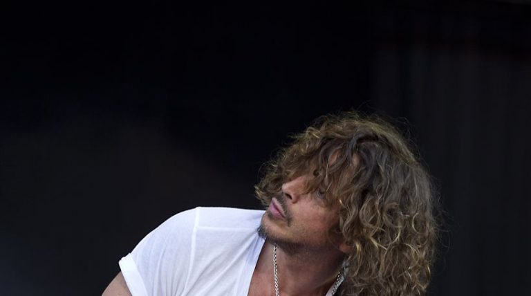 Πέθανε ξαφνικά ο ροκ τραγουδιστής Κρις Κορνέλ