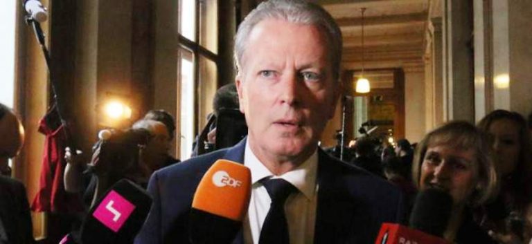 ΓΙΑ ΠΟΙΟ ΛΟΓΟ – Ενδεχόμενο πρόωρων εκλογών στην Αυστρία