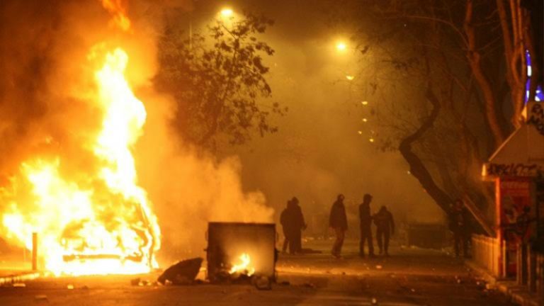 ΤΙ ΑΚΡΙΒΩΣ ΣΥΜΒΑΙΝΕΙ ;;;;;