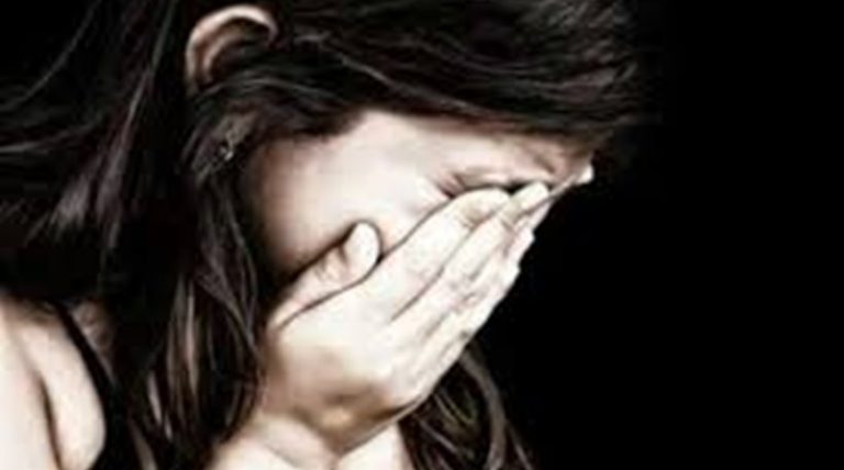 Φρίκη στον Βόλο: Παππούς κατηγορείται ότι βίαζε την 11χρονη εγγονή του