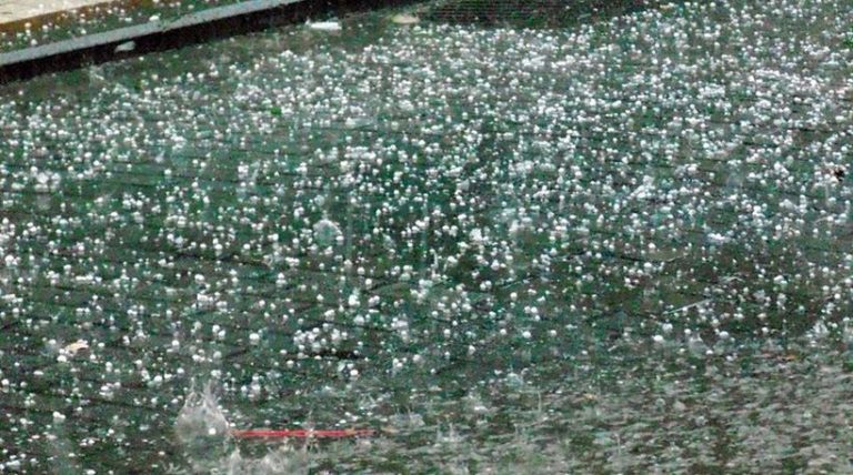 Κέρκυρα: Χαλάζι σε μέγεθος ρεβιθιού έπληξε το νησί