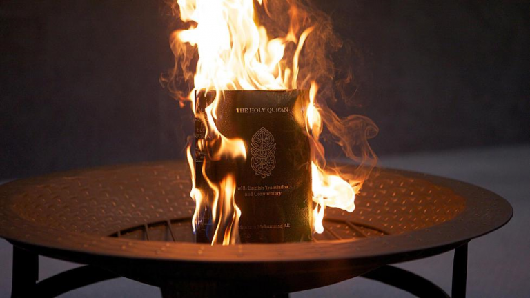 ΣΤΗΝ ΔΑΝΙΑ ΔΙΚΑΣΤΗΡΙΟ ΑΘΩΩΣΕ… ΕΜΠΡΗΣΤΗ ΤΟΥ ΚΟΡΑΝΙΟΥ!!!