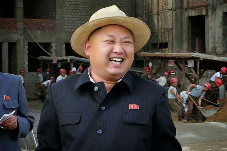 SKAI: ΠΕΙΝΑΝΕ ΟΙ ΒΟΡΕΙΟΚΟΡΕΑΤΕΣ ΚΑΙ Ο ΚΙΜ ΣΤΗΝ ΧΛΙΔΗ…