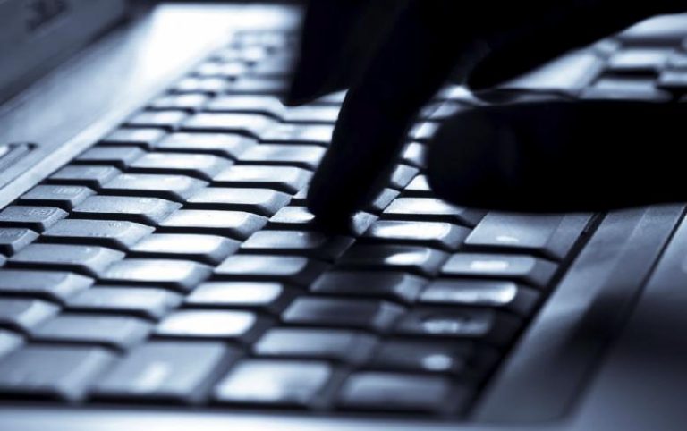 Tο Internet αποκαλύπτει τον πραγματικό μας εαυτό