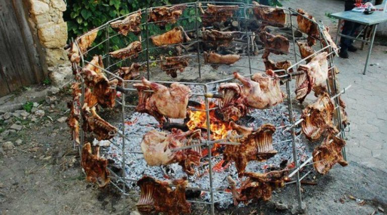 Κρήτη: Αυτοκίνητο με 6 άτομα έπεσε σε γκρεμό λόγω του… αντικριστού