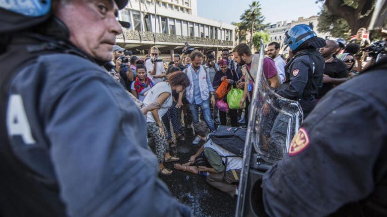 ΚΑΙ ΞΑΦΝΙΚΑ… ΠΟΛΕΜΟΣ ΜΕΣΑ ΣΤΗΝ ΙΤΑΛΙΚΗ ΠΡΩΤΕΥΟΥΣΑ