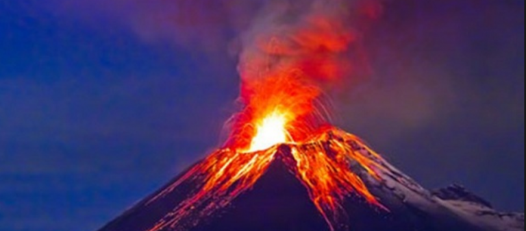 Φόβοι για έκρηξη ηφαιστείου στο Μπαλί – Απομακρύνουν κατοίκους και τουρίστες