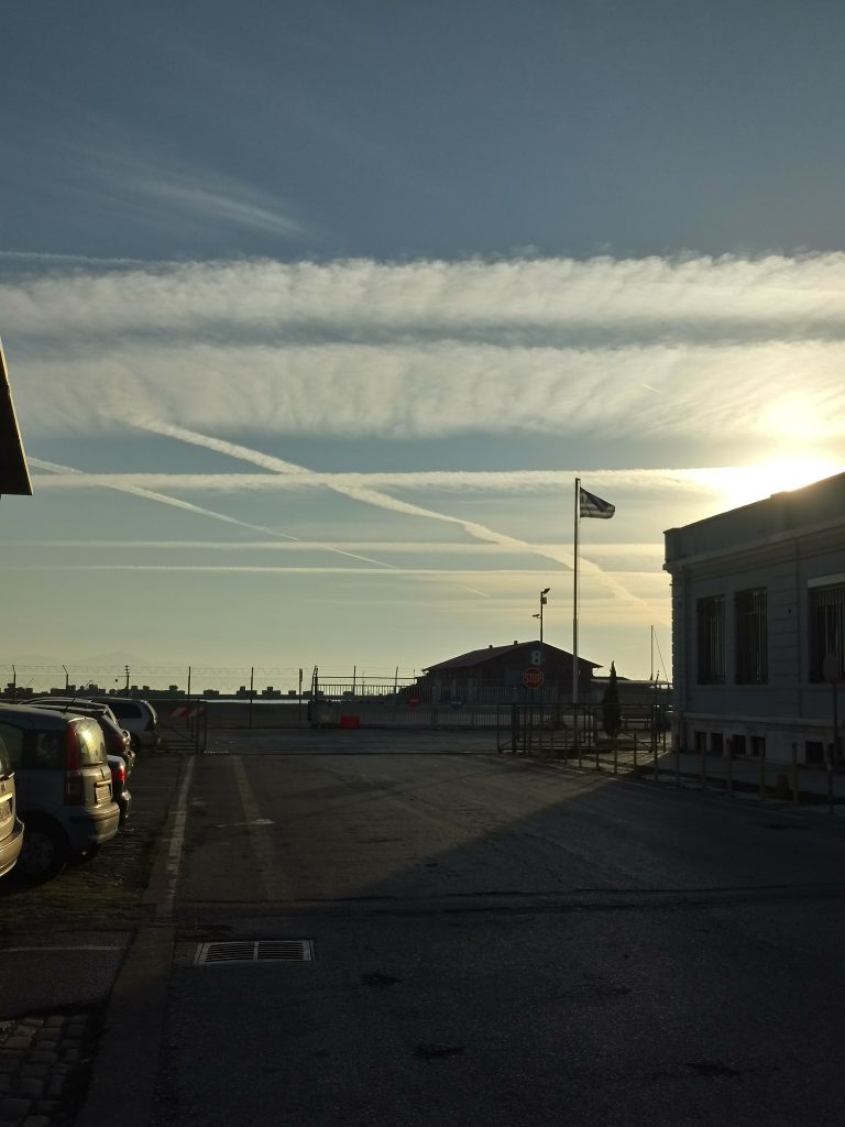 Αν αυτά σου φαίνονται Λογικά δεν είσαι χαζός είσαι στημένος, Tέλος