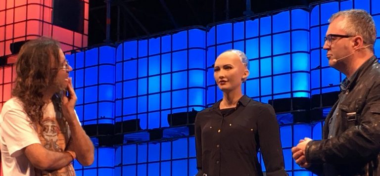 Δείτε όλη την συνέντευξη με την Σοφία