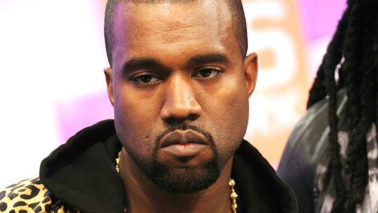 O kayne west μιλαει για την καταντια του mtv,facebook…για το matrix τον trump……