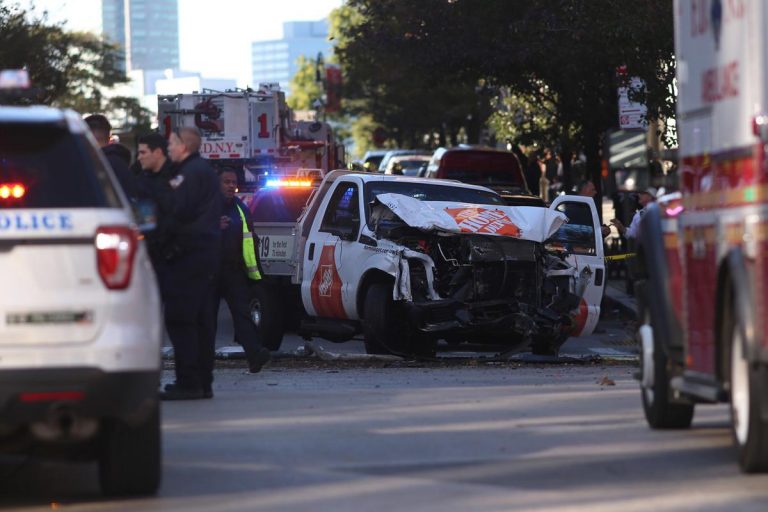 Μανχάταν: Φορτηγό παρέσυρε ποδηλάτες, ο οδηγός άνοιξε πυρ – Τουλάχιστον έξι νεκροί
