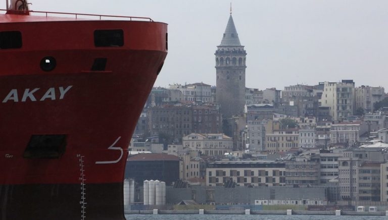 Αναζητούν φορτηγό πλοίο με δεκαμελές πλήρωμα