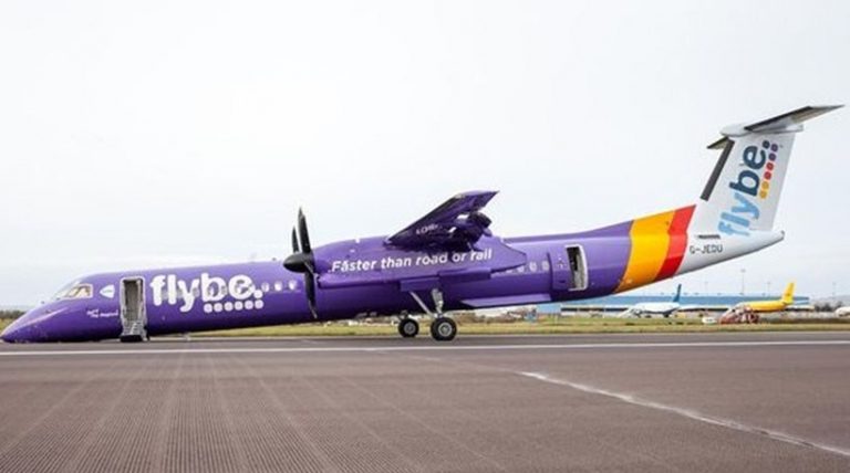 Μπέλφαστ: Προσγείωση – θρίλερ αεροσκάφους που «έχασε» το λάστιχο του μπροστινού τροχού