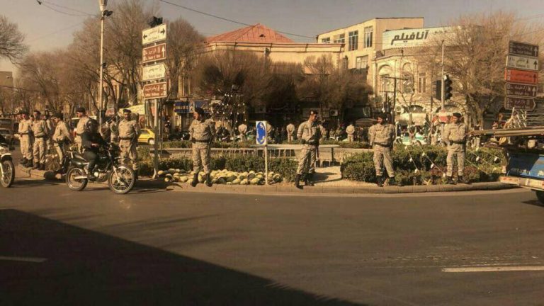 ΕΚΤΑΚΤΟ – Φλέγεται το Ιράν: Σείεται όλη η χώρα – Μάχες σώμα με σώμα – Μεταφέρονται S-300 – Αραβική Άνοιξη και εισβολή