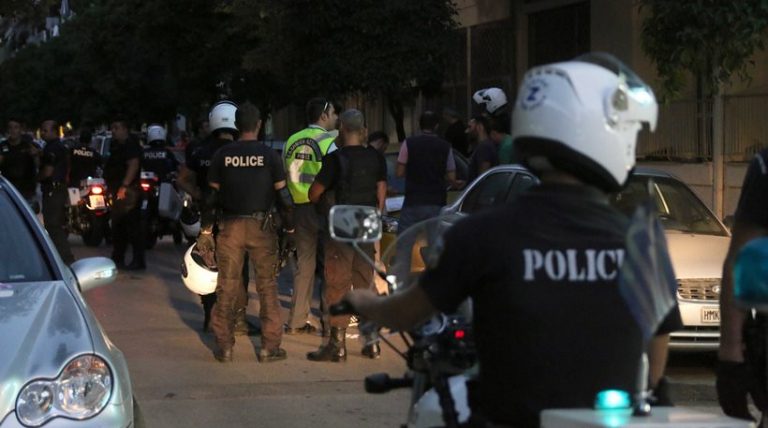 Επενδυτής ακινητοποιήθηκε, άρπαξε τις ψιλές του και παραδόθηκε στην αστυνομία