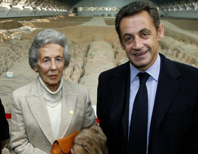 Πέθανε η μητέρα του Nicolas Sarkozy, σε ηλικία 92 ετών