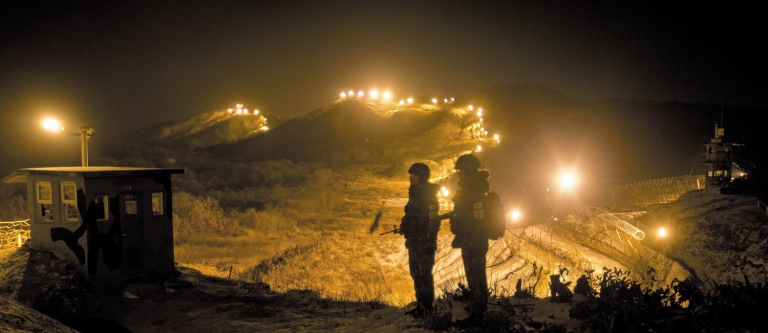 Σφοδρή ανταλλαγή πυρών Βόρειας-Νότιας Κορέας – Συγκέντρωση δυνάμεων στην αποστρατικοποιημένη Ζώνη