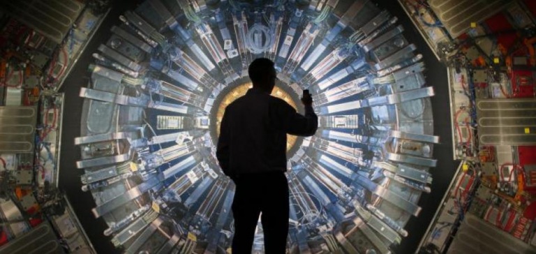 Εκπληκτικές αποκαλύψεις από το CERN: δεν θα επρεπε να υπάρχουμε!!