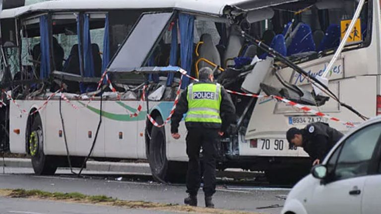 Γαλλία: 27 τραυματίες σε τροχαίο με σχολικό λεωφορείο