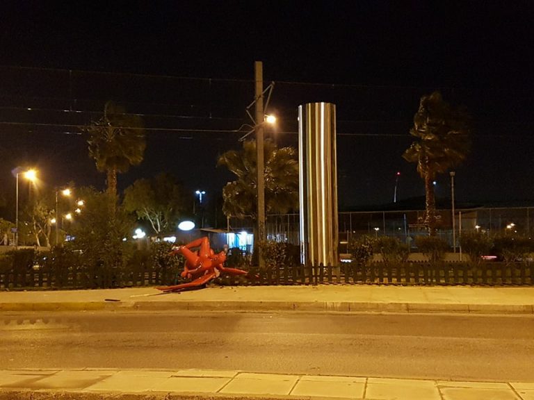 ΦΩΤΟ-ΝΤΟΚΟΥΜΕΝΤΟ: AYTO είναι το καινούργιο άγαλμα που θα τοποθετηθεί στο Φάληρο!