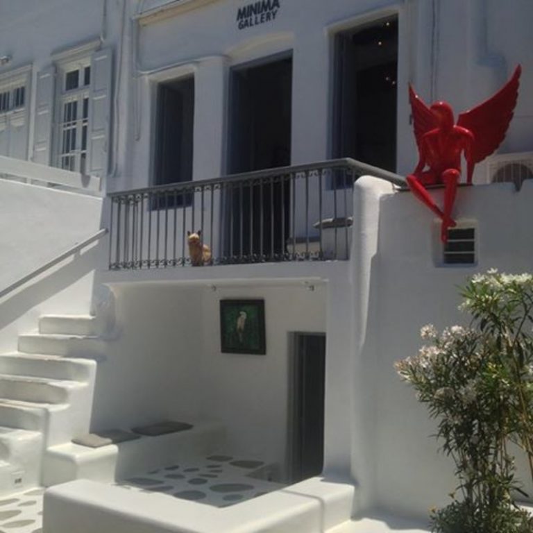 Και όμως υπάρχει και 2ος «κόκκινος άγγελος» σαν του Π. Φαλήρου -Ηταν όλο το καλοκαίρι στη Μύκονο