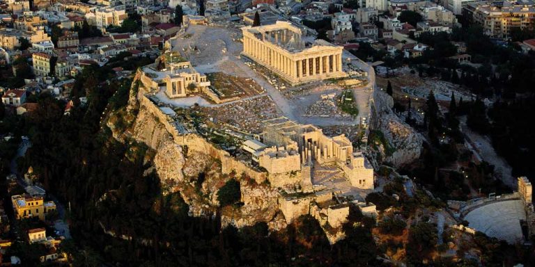 Όλοι θέλουν να πάρουν κάτι από την Ελλάδα αλλά γιατί!