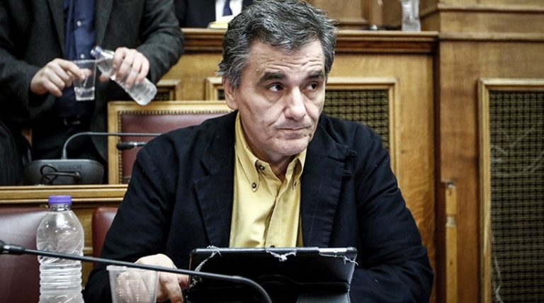 Aπό 140.000 σε 140.000 παπαγαλίζει το πεδίο…