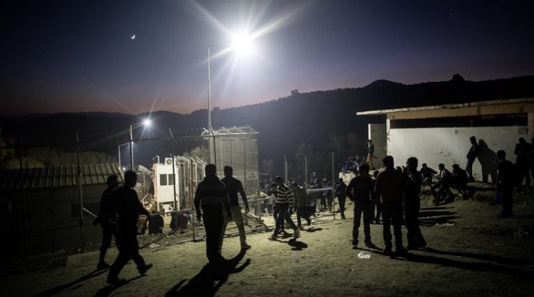 Επεισόδιο με πυροβολισμούς έξω από τον καταυλισμό της Μόριας