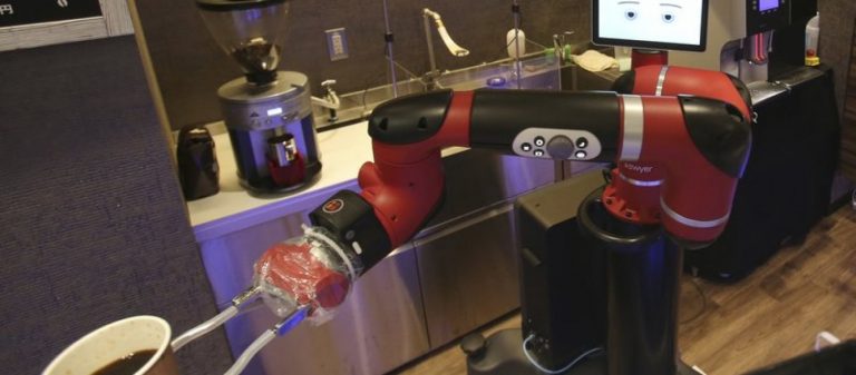 Η Παγκόσμια Τράπεζα προειδοποιεί – Οι μισές θέσεις εργασίας θα χαθούν τα επόμενα χρόνια εξαιτίας των ρομπότ