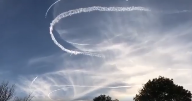 Καπετανιο γυρνα πισω ξέχασες τα σουβλάκια ….!