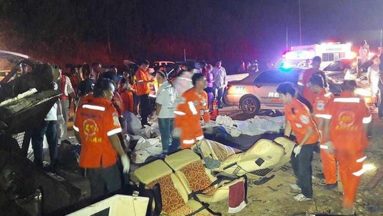 ΤΑ ΜΕΤΡΆΤΕ ΤΑ ΛΕΩΦΟΡΕΊΑ;;; ΔΥΣΤΎΧΗΜΑ ΜΕ ΛΕΩΦΟΡΕΊΟ ΣΤΗΝ ΤΑΪΛΆΝΔΗ ΜΕ 18 ΝΕΚΡΟΎΣ