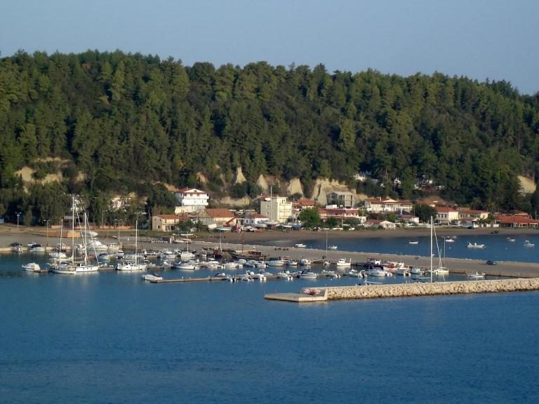 Ηλεία: «Σκίστηκε» στα δύο το βουνό στο Κατάκολο! Ανησυχία στους κατοίκους της περιοχής