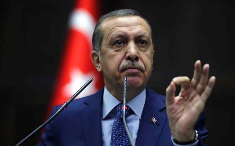 Ο Ερντογάν κλιμακώνει την ένταση στο Αιγαίο με απειλές και διεκδικήσεις