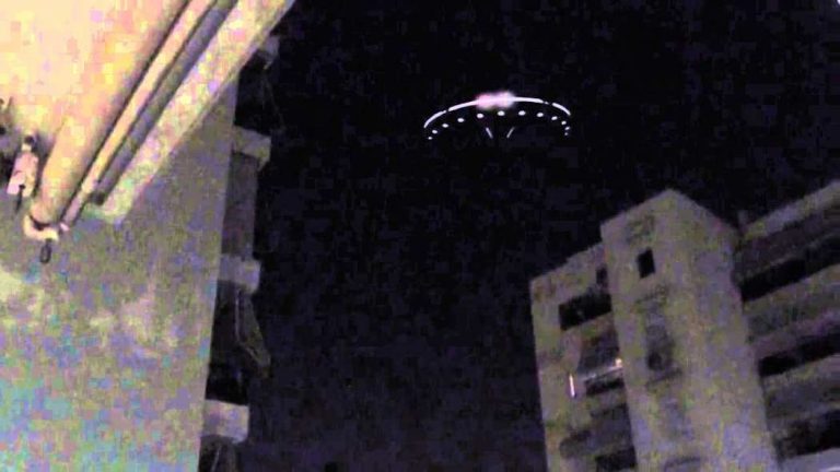 Τις Τελευταίες Ημέρες Κάποιοι Ισχυρίζονται πως Βλέπουν «UFO» στο Λεκανοπέδιο Αττικής