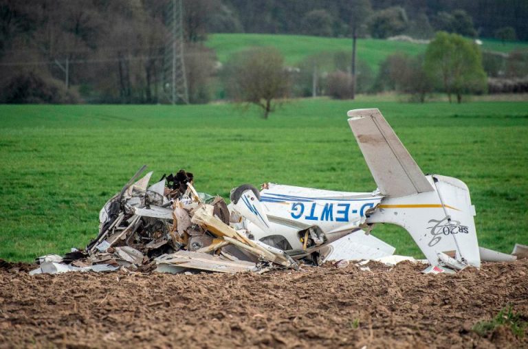 Γερμανία: διπλή σύγκρουση αεροπλάνων, νεκροί οι πιλότοι
