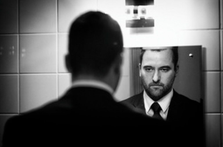 Μουσικουλα για τους ξενυχτηδες….