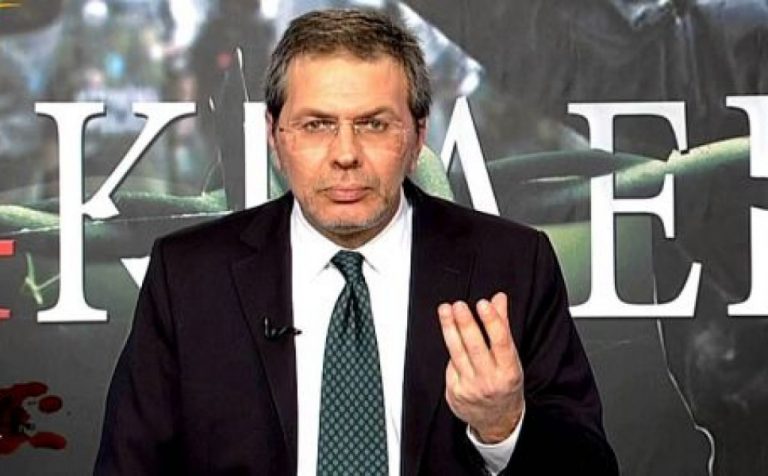 Σκηνές πανικού στα γραφεία της εφημερίδας του Στέφανου Χίου – Έβγαλε όπλο και πυροβόλησε δικαστικό επιμελητή