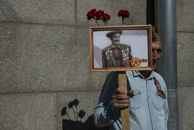 Σαν σήμερα 9 Μαΐου του 1945 έληξε ο δεύτερος παγκόσμιος πόλεμος με την παράδοση της Γερμανίας.