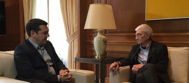 Όταν ένας πρωθυπουργός Έχει δεχθεί εχθρική χώρα να του έχει αιχμαλωτίσει δύο πολίτες…. Τι άλλο περιμένεις να ακούσεις;