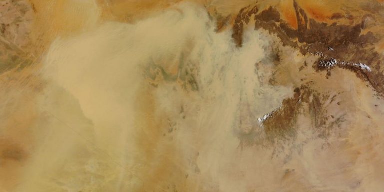 Εκατομμύρια ιοί πέφτουν από τον ουρανό λόγω της Αφρικανικής σκόνης