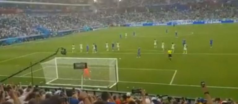 Νιγηριανός κάνει βουντού στους Ισλανδούς για να χάσουν το πέναλντι και το έχασαν! (βίντεο)