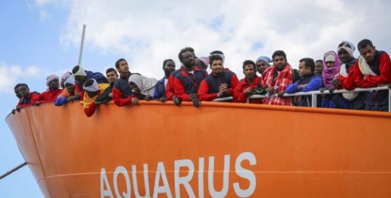 Τι κι αν τους δέχθηκε η Ισπανία, ούτε οι μετανάστες ούτε το καράβι πάει…