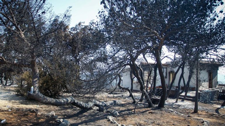 «Υπήρχε χρόνος για εκκένωση στο Μάτι», λέει Αντιστράτηγος ε.α. του Πυροσβεστικού Σώματος