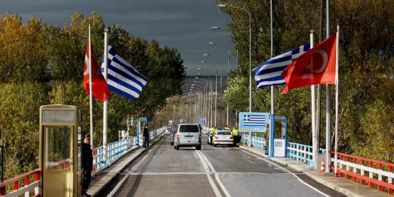 Φυλάκιση 4 μηνών με αναστολή στους Τούρκους που συνελήφθησαν στον Έβρο