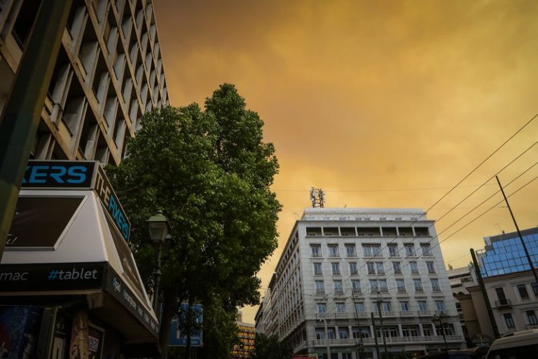 Κάποιος, κάπου ΔΕΝ μας τα λέει καλά…