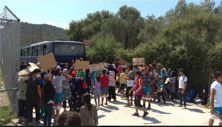 Συγκρούσεις μεταξύ αραβόφωνων και Αφγανών στη Μόρια – 12 τραυματίες
