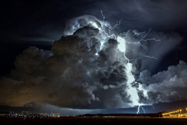 Πάνω από 93.000 κεραυνοί έπεσαν… τον Ιούνιο στην Ελλάδα!