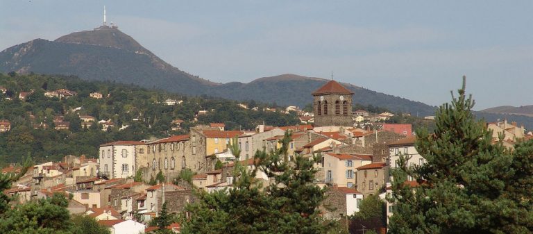 Πτώση μικρού αεροσκάφους στη Γαλλία – Τρεις νεκροί